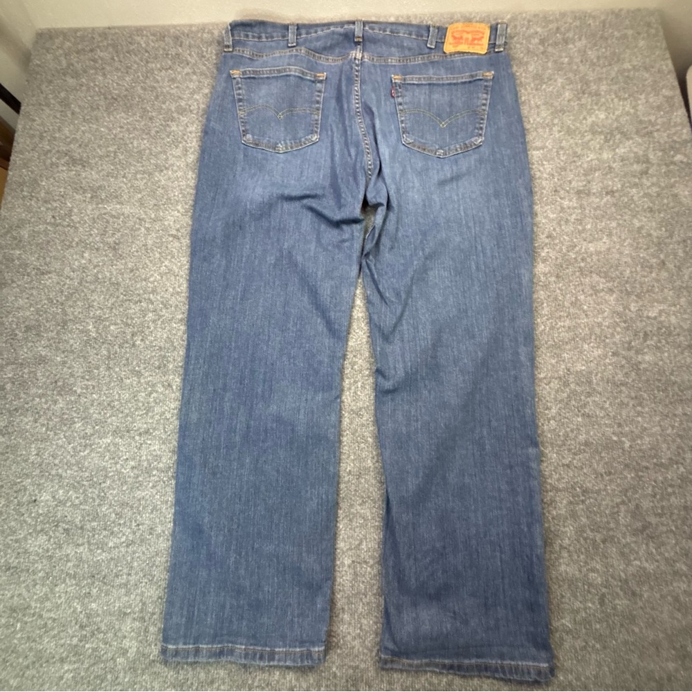 Levi's 559 Blue Jeans Men's 40x30 (40x30 fit) Relaxed Straight Medium Wash - Picture 11 of 16